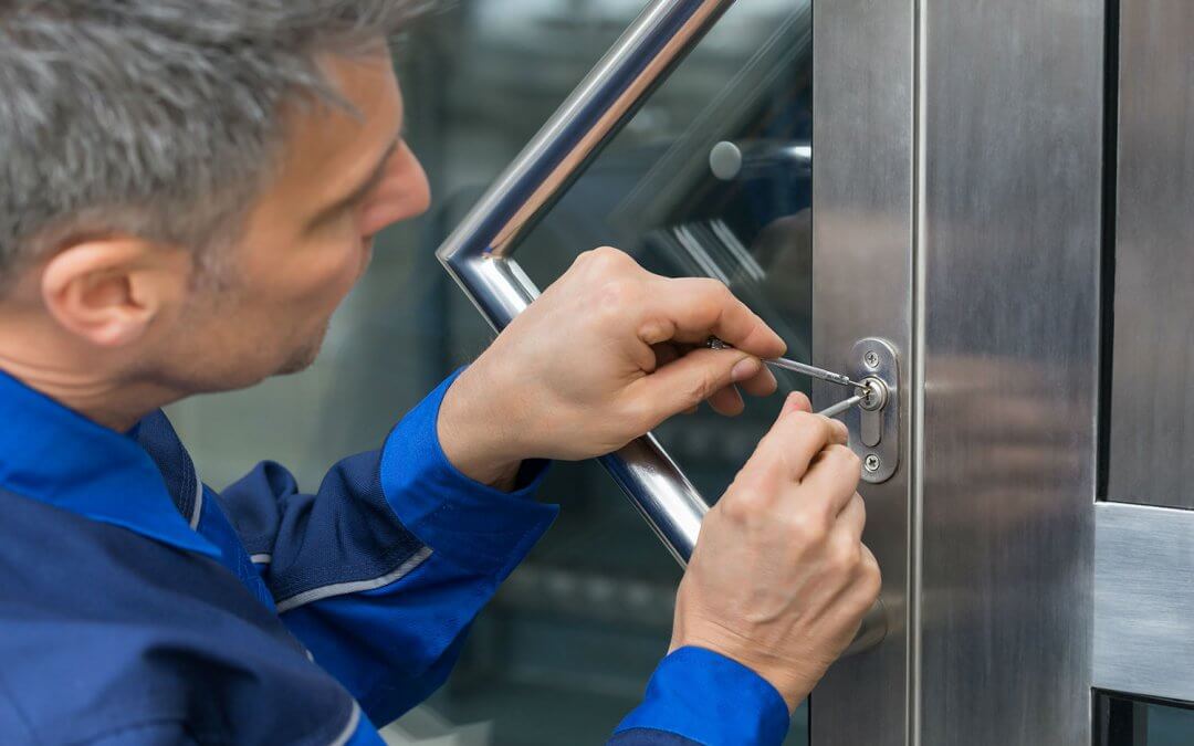 4 Things to Consider For Commercial Door Lock Repair